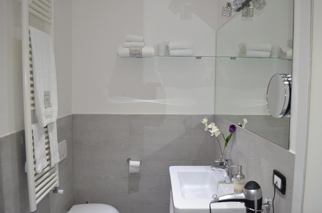 5Rooms Rom Rum bild